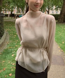 FAVORITO（ファヴォリート）の「シアーブラウス×キャミソール レイヤードトップス（アンサンブル）」