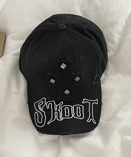 lilful（リルフル）の「【26年春夏新作】スタッズ付き ヴィンテージ加工 ワンポイントクロスモチーフ刺繍キャップ（キャップ・レディース・その他/ホワイト/ブラック・F）」の11枚目の写真