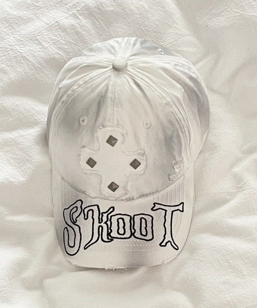 lilful（リルフル）の「【26年春夏新作】スタッズ付き ヴィンテージ加工 ワンポイントクロスモチーフ刺繍キャップ（キャップ・レディース・その他/ホワイト/ブラック・F）」の12枚目の写真