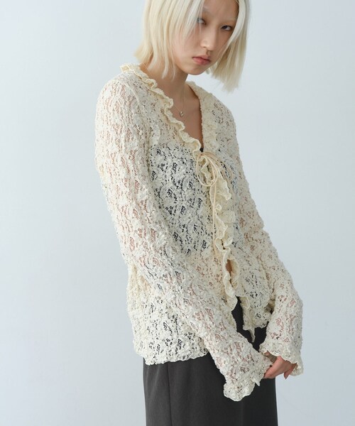 CODE A(コードエー)の「【Re】fluffy lace blouse(シャツ/ブラウス・レディース・ホワイト/オフホワイト/ブラック・00)」の8枚目の写真