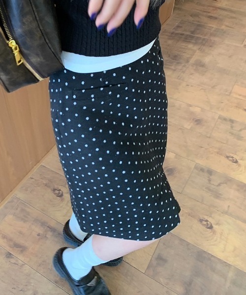 Vipoa（ヴィポア）の「Polka dots slit midi skirt（スカート・レディース・ブラック系その他・LARGE/MEDIUM）」の7枚目の写真