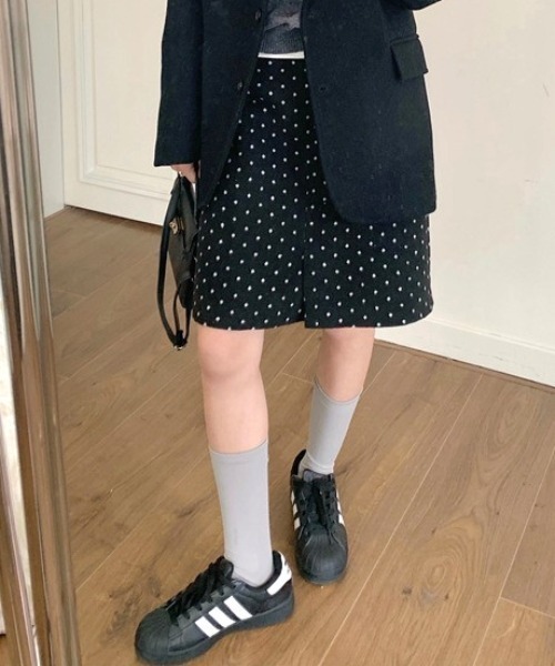 Vipoa（ヴィポア）の「Polka dots slit midi skirt（スカート・レディース・ブラック系その他・LARGE/MEDIUM）」の22枚目の写真