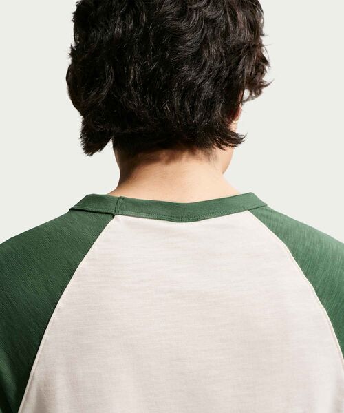NIKE（ナイキ）の「ナイキ スポーツウェア クラブ メンズ 3/4スリーブ ラグラン トップ / Nike Sportswear Club Men's 3/4-Sleeve Raglan Top IF0756-323 Fir（Tシャツ/カットソー・メンズ・カモフラージュ・XL/M/L/2XL/S）」の10枚目の写真