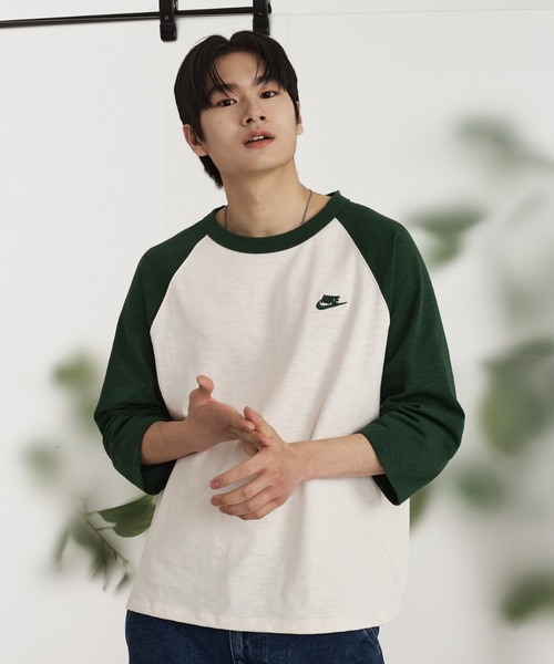 NIKE（ナイキ）の「ナイキ スポーツウェア クラブ メンズ 3/4スリーブ ラグラン トップ / Nike Sportswear Club Men's 3/4-Sleeve Raglan Top IF0756-323 Fir（Tシャツ/カットソー・メンズ・カモフラージュ・XL/M/L/2XL/S）」の3枚目の写真