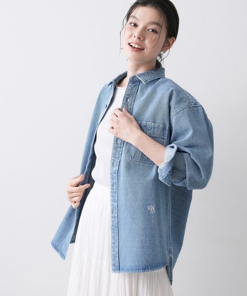 Dessin(デッサン)の「【ユニセックス/洗える】10OZデニムシャツ(シャツ/ブラウス・レディース・サックスブルー/ネイビー・03/02/01/04)」の4枚目の写真