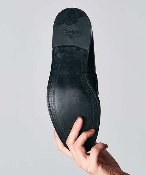 417 EDIFICE（フォーワンセブンエディフィス）の「【KENFORD  / ケンフォード】Embossed Loafer（ローファー・メンズ・ブラック・27.5cm/27cm/26.5cm/26cm/25.5cm）」の2枚目の写真