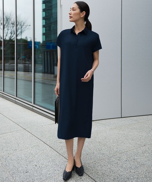 ICB(アイシービー)の「FluidBackSatin ニット衿シャツワンピース(ワンピース・レディース・ブラック系/ネイビー系/グレー系・0/4/2/6)」の4枚目の写真
