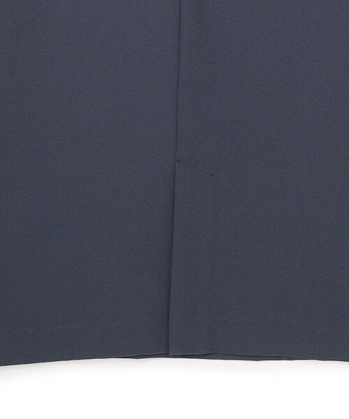 ICB(アイシービー)の「FluidBackSatin ニット衿シャツワンピース(ワンピース・レディース・ブラック系/ネイビー系/グレー系・0/4/2/6)」の17枚目の写真