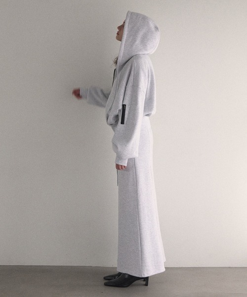 MIELI INVARIANT（ミエリインヴァリアント）の「Brush Sweat Belt Skirt（スカート・レディース・ブラック/ライトグレー・FREE）」の15枚目の写真