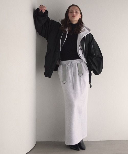 MIELI INVARIANT（ミエリインヴァリアント）の「Brush Sweat Belt Skirt（スカート・レディース・ブラック/ライトグレー・FREE）」の13枚目の写真