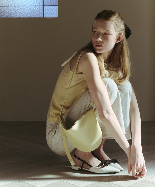 LE TALON(ルタロン)の「《WEB限定》Le decore / ル デコレ lady ribbon バックベルト(その他シューズ・レディース・ホワイト/ブラック×ブラック/ブラウン系その他・22cm/22.5cm/23cm/23.5cm/24cm/24.5cm/25cm)」の7枚目の写真