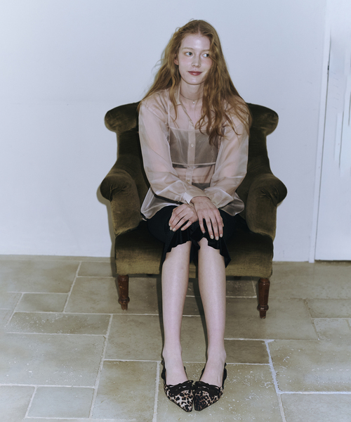 LE TALON(ルタロン)の「《WEB限定》Le decore / ル デコレ lady ribbon バックベルト(その他シューズ・レディース・ホワイト/ブラック×ブラック/ブラウン系その他・22cm/22.5cm/23cm/23.5cm/24cm/24.5cm/25cm)」の4枚目の写真