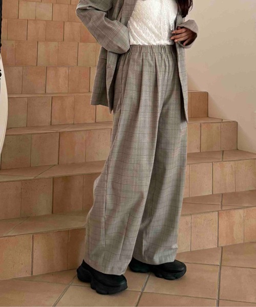 AS KNOW AS plus（アズノゥアズプラス）の「〇ワイドスラックスパンツ　セットアップ可能（スラックス・レディース・ネイビー/グレー/ベージュ系その他・FREE）」の2枚目の写真