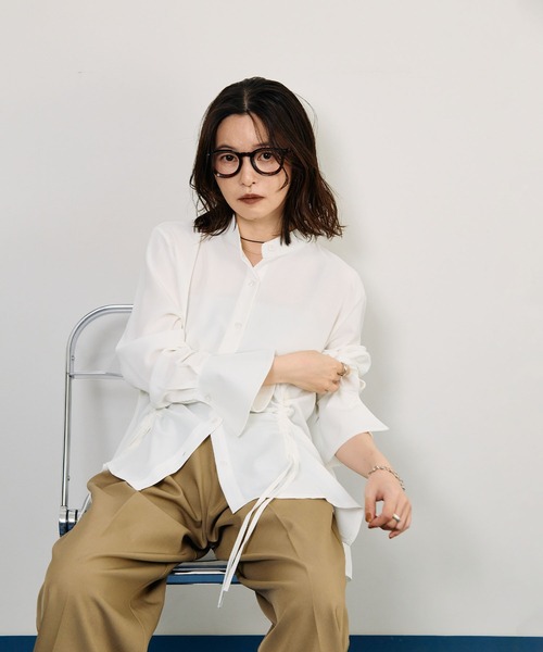STELLA FISH(ステラフィッシュ)の「【シワになりにくい】サイドシャーリングシャツ(シャツ/ブラウス・レディース・ブラック/ブルー/ホワイト・FREE)」の5枚目の写真