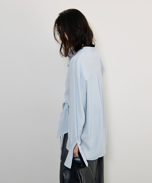 STELLA FISH(ステラフィッシュ)の「【シワになりにくい】サイドシャーリングシャツ(シャツ/ブラウス・レディース・ブラック/ブルー/ホワイト・FREE)」の21枚目の写真
