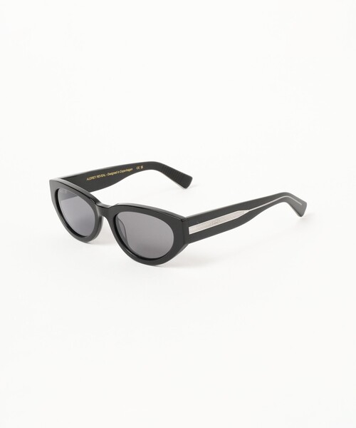 Demi-Luxe BEAMS（デミルクス ビームス）の「MESSYWEEKEND / AURDREY サングラス（サングラス・レディース・ブラック/ピンク・ONE SIZE）」の3枚目の写真