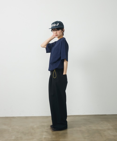 UNDERSTATEMENTs（アンダーステイトメント）の「【ユニセックス】配色ドローコードポケットTシャツ（Tシャツ/カットソー・メンズ・ネイビー/ホワイト/レッド/ブラック・MEDIUM/LARGE）」の5枚目の写真