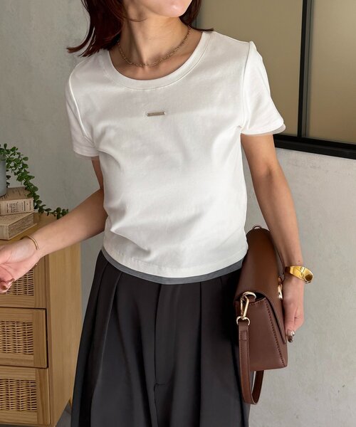 Thevon（ゼボン）の「チャーム付きコンパクトTシャツ（Tシャツ/カットソー・レディース・チャコールグレー/オフホワイト/ブラック・M/S）」の8枚目の写真