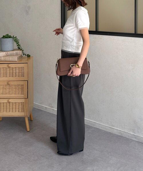 Thevon（ゼボン）の「チャーム付きコンパクトTシャツ（Tシャツ/カットソー・レディース・チャコールグレー/オフホワイト/ブラック・M/S）」の10枚目の写真