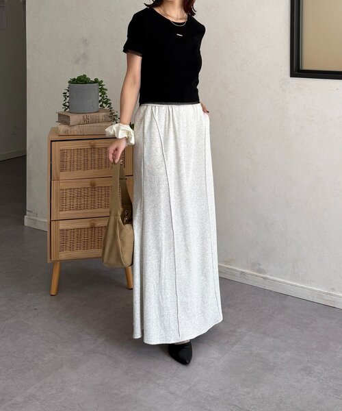 Thevon（ゼボン）の「チャーム付きコンパクトTシャツ（Tシャツ/カットソー・レディース・チャコールグレー/オフホワイト/ブラック・M/S）」の21枚目の写真