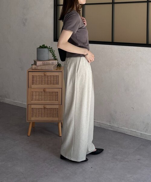 Thevon（ゼボン）の「【新色登場/2サイズ展開】チャーム付きコンパクトTシャツ（Tシャツ/カットソー・レディース・チャコールグレー/オフホワイト/ブラック/グレー・M/S）」の22枚目の写真