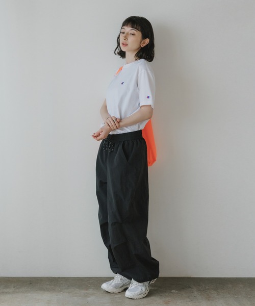 Champion(チャンピオン)の「Champion/チャンピオン ワンポイント ロゴワッペン クルーネック半袖Tシャツ コットン カジュアル ストリート シンプル 2026年 夏 夏服 秋服(Tシャツ/カットソー・メンズ・ホワイト/ライトブルー/ブラック/ネイビー/ライトグリーン・M/L/XL)」の15枚目の写真