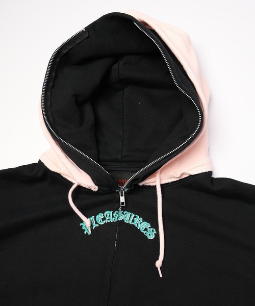 DISCOVERED(ディスカバード)の「PLEASURES x DISCOVERED DOUBLE LAYERED HOODIE(パーカー・メンズ・ブルー/ブラック/ホワイト/ピンク・FREE)」の18枚目の写真
