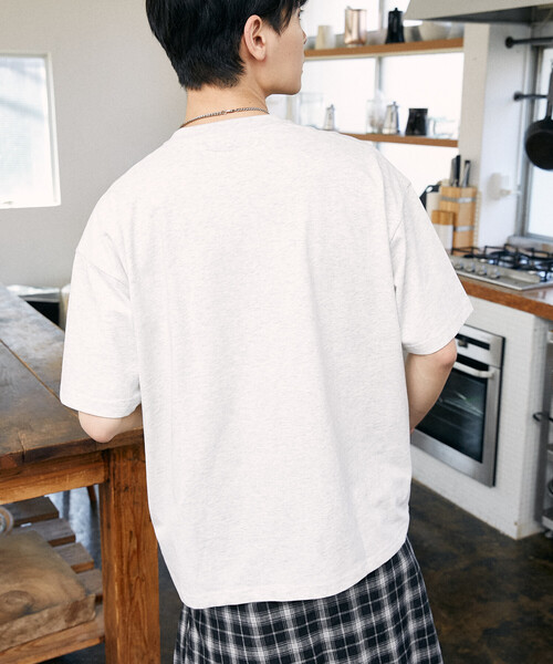 PUBLUX(パブリュクス)の「PUBLUX/パブリュクス <機能性素材>MIAMI NIGHTS キャット フォト Tシャツ 限定展開(Tシャツ/カットソー・レディース・ホワイト/ライトグレー/チャコールグレー・SMALL/MEDIUM/LARGE)」の5枚目の写真