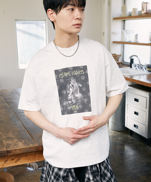 PUBLUX(パブリュクス)の「PUBLUX/パブリュクス <機能性素材>MIAMI NIGHTS キャット フォト Tシャツ 限定展開(Tシャツ/カットソー・レディース・ホワイト/ライトグレー/チャコールグレー・SMALL/MEDIUM/LARGE)」の6枚目の写真