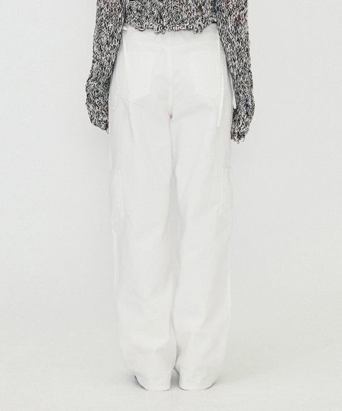 DIAGONAL(ダイアゴナル)の「RIBBON STRAP POCKET DENIM (white)(デニムパンツ・レディース・その他・MEDIUM)」の4枚目の写真