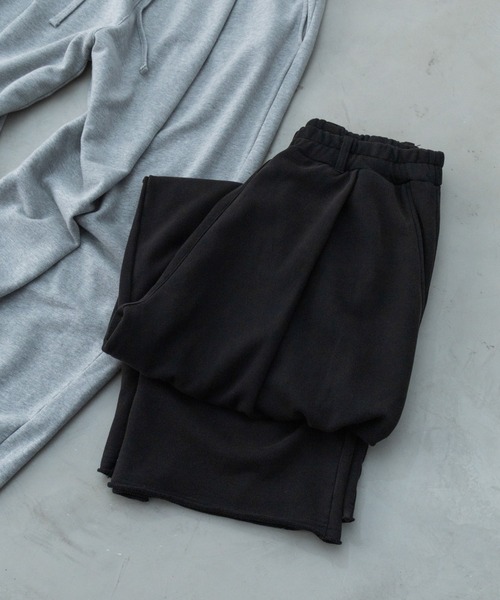 SINSS(シンス)の「One tuck wide sweat pants / ワンタックワイドスウェットパンツ(スウェットパンツ・メンズ・ブラック/ライトグレー・X-SMALL/SMALL/MEDIUM/LARGE/X-LARGE)」の17枚目の写真