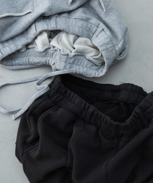 SINSS(シンス)の「One tuck wide sweat pants / ワンタックワイドスウェットパンツ(スウェットパンツ・メンズ・ブラック/ライトグレー・X-SMALL/SMALL/MEDIUM/LARGE/X-LARGE)」の18枚目の写真