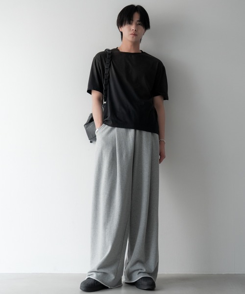 SINSS(シンス)の「One tuck wide sweat pants / ワンタックワイドスウェットパンツ(スウェットパンツ・メンズ・ブラック/ライトグレー・X-SMALL/SMALL/MEDIUM/LARGE/X-LARGE)」の9枚目の写真