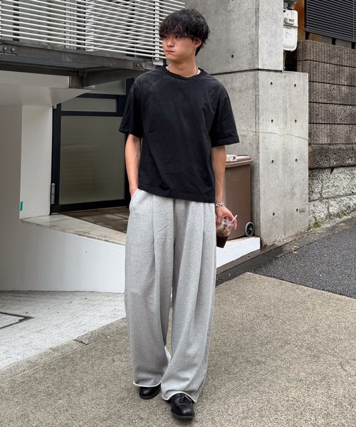 SINSS(シンス)の「One tuck wide sweat pants / ワンタックワイドスウェットパンツ(スウェットパンツ・メンズ・ブラック/ライトグレー・X-SMALL/SMALL/MEDIUM/LARGE/X-LARGE)」の5枚目の写真