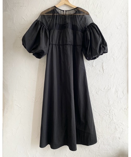 She's Closet(シーズクローゼット)の「チュールシアー トップス ドッキング ボリュームスリーブ ロングワンピース(ワンピース・レディース・アイボリー/チャコールグレー/ブラック・FREE)」の5枚目の写真