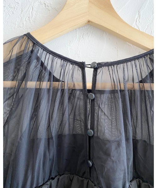 She's Closet(シーズクローゼット)の「チュールシアー トップス ドッキング ボリュームスリーブ ロングワンピース(ワンピース・レディース・アイボリー/チャコールグレー/ブラック・FREE)」の9枚目の写真