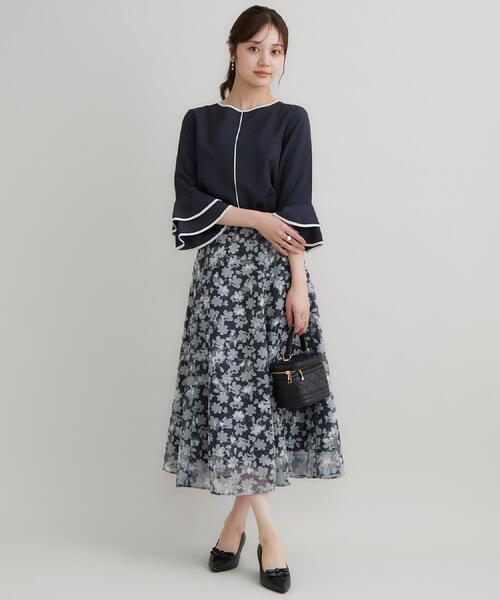 couture brooch（クチュールブローチ）の「【イージーケア・吸水速乾】配色ラッフルブラウス（シャツ/ブラウス・レディース・ネイビー系4/ブルー系9/ベージュ系その他7・40/38/36/42）」の13枚目の写真
