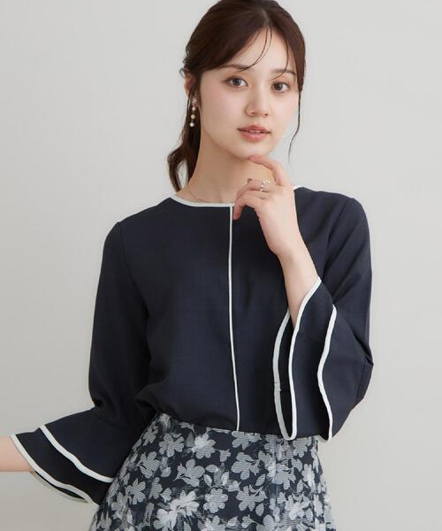 couture brooch（クチュールブローチ）の「【イージーケア・吸水速乾】配色ラッフルブラウス（シャツ/ブラウス・レディース・ネイビー系4/ブルー系9/ベージュ系その他7・40/38/36/42）」の15枚目の写真