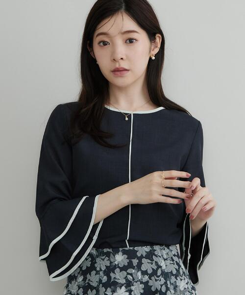 couture brooch（クチュールブローチ）の「【イージーケア・吸水速乾】配色ラッフルブラウス（シャツ/ブラウス・レディース・ネイビー系4/ブルー系9/ベージュ系その他7・40/38/36/42）」の19枚目の写真