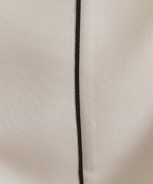 couture brooch（クチュールブローチ）の「【イージーケア・吸水速乾】配色ラッフルブラウス（シャツ/ブラウス・レディース・ネイビー系4/ブルー系9/ベージュ系その他7・40/38/36/42）」の10枚目の写真