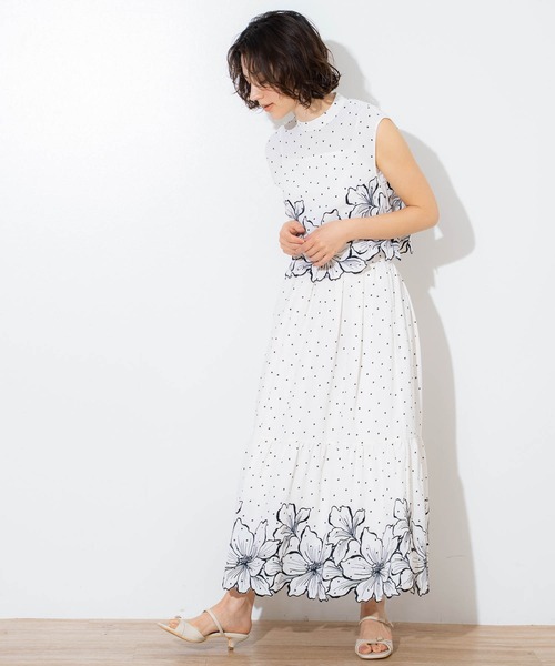 NOELA（ノエラ）の「フラワー刺繍ノースリブラウス（シャツ/ブラウス・レディース・オフホワイト/ベージュ・フリー）」の8枚目の写真