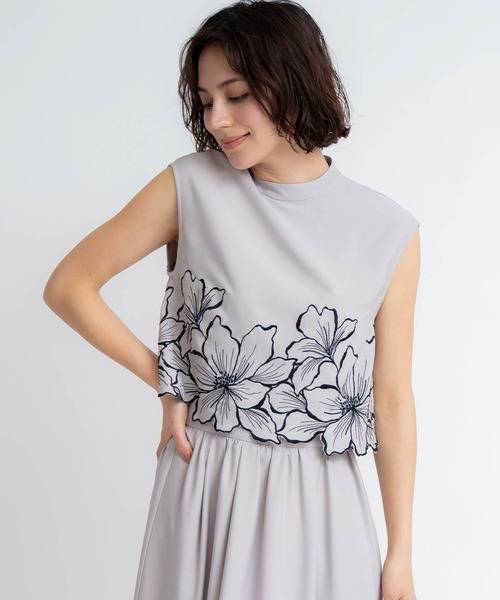 NOELA（ノエラ）の「フラワー刺繍ノースリブラウス（シャツ/ブラウス・レディース・オフホワイト/ベージュ・フリー）」の10枚目の写真
