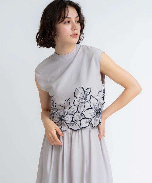 NOELA（ノエラ）の「フラワー刺繍ノースリブラウス（シャツ/ブラウス・レディース・オフホワイト/ベージュ・フリー）」の13枚目の写真