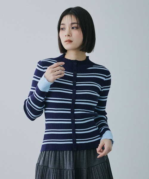 Clum(クルム)の「border rib knit cardigan / ボーダーリブニットカーディガン(カーディガン/ボレロ・レディース・ネイビー/ブラウン・FREE)」の4枚目の写真