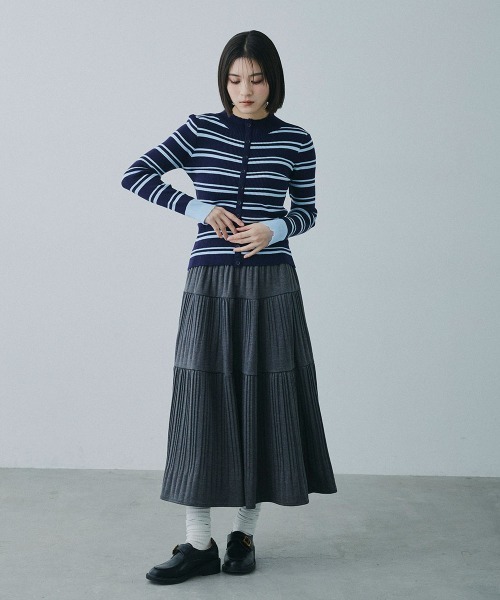 Clum(クルム)の「border rib knit cardigan / ボーダーリブニットカーディガン(カーディガン/ボレロ・レディース・ネイビー/ブラウン・FREE)」の9枚目の写真