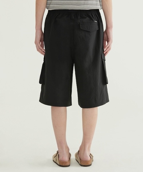COVERNAT(カバーナット)の「BERMUDA CARGO NYLON SHORTS(その他パンツ・メンズ・カーキ系/ブラック・X-LARGE/LARGE/MEDIUM/SMALL/X-SMALL)」の9枚目の写真