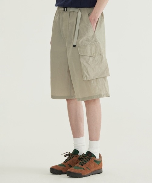 COVERNAT(カバーナット)の「BERMUDA CARGO NYLON SHORTS(その他パンツ・メンズ・カーキ系/ブラック・X-LARGE/LARGE/MEDIUM/SMALL/X-SMALL)」の14枚目の写真
