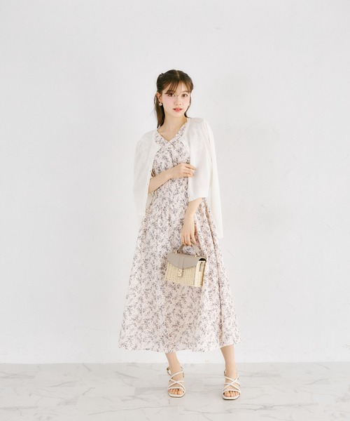 tocco closet(トッコ クローゼット)の「UVカット&接触冷感&花粉防止&ハンドウォッシュ♪フラワー釦シアーカーディガン(カーディガン/ボレロ・レディース・サックスブルー/ピンク/オフホワイト・M)」の13枚目の写真