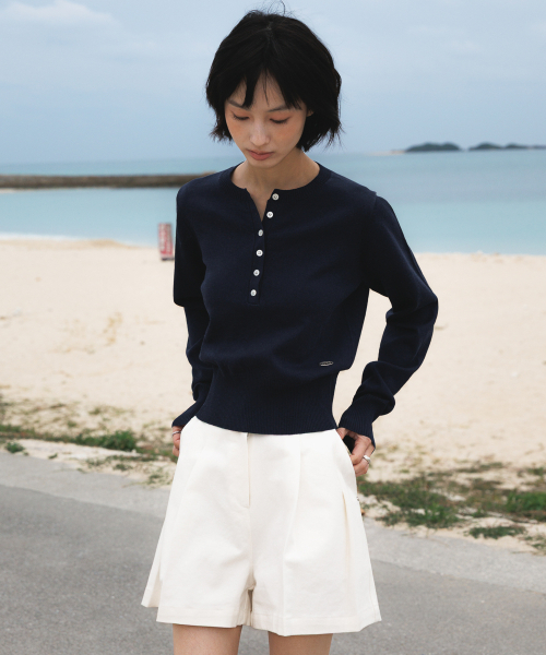 DEHEVE（デヘヴェ）の「Summer Henley Neck Knit [Navy]（ニット/セーター・レディース・ネイビー・OS）」の8枚目の写真