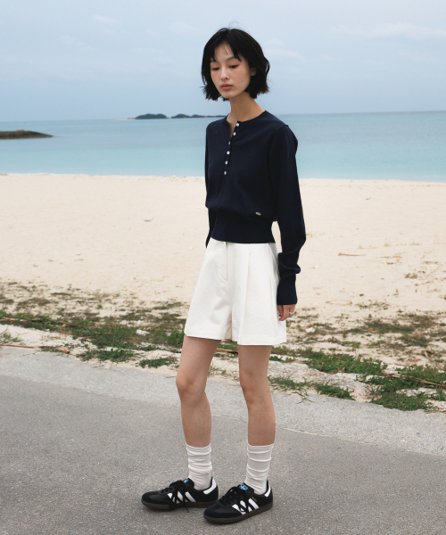 DEHEVE（デヘヴェ）の「Summer Henley Neck Knit [Navy]（ニット/セーター・レディース・ネイビー・OS）」の11枚目の写真
